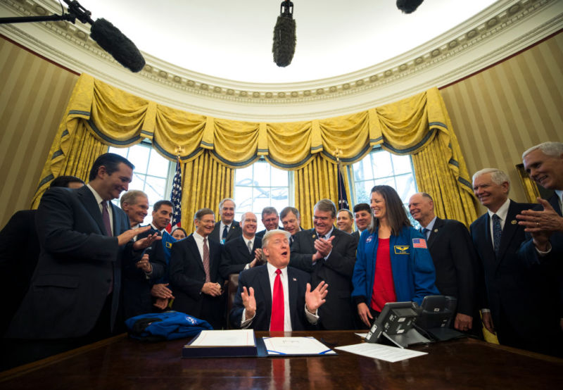 President Trump signs NASA advisory bill, says it’s “about jobs”